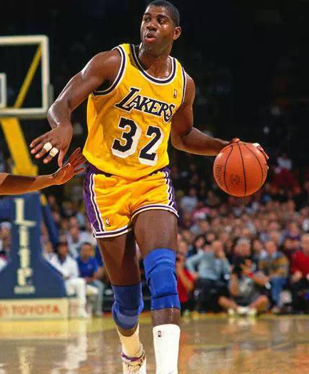 是足球比赛 是足球比赛