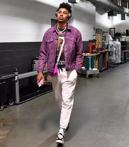 口碑再受挤 口碑再受挤